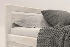Łóżko z litego drewna, które wytrzyma lata i zapewni zdrowy sen Venta, 120x200 cm, kolor BO102 biały