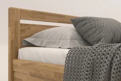 Łóżko z litego drewna, które wytrzyma lata i zapewni zdrowy sen Venta, 180x200 cm, kolor D1 naturalny