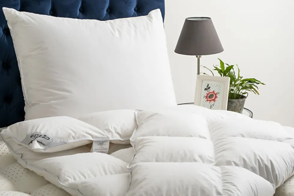 Wyjątkowa kołdra puchowa z 100% puchu White Royal Medium, 135x200 cm